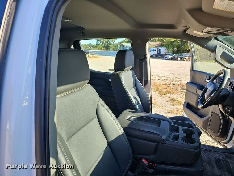 image for item EK0846 2020 Chevrolet  Silverado 1500 Crew Cab pickup truck