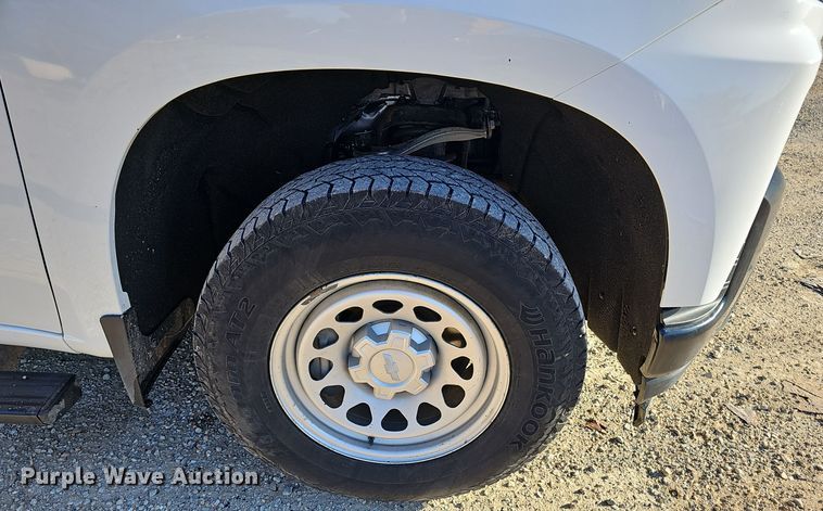 image for item EK0846 2020 Chevrolet  Silverado 1500 Crew Cab pickup truck