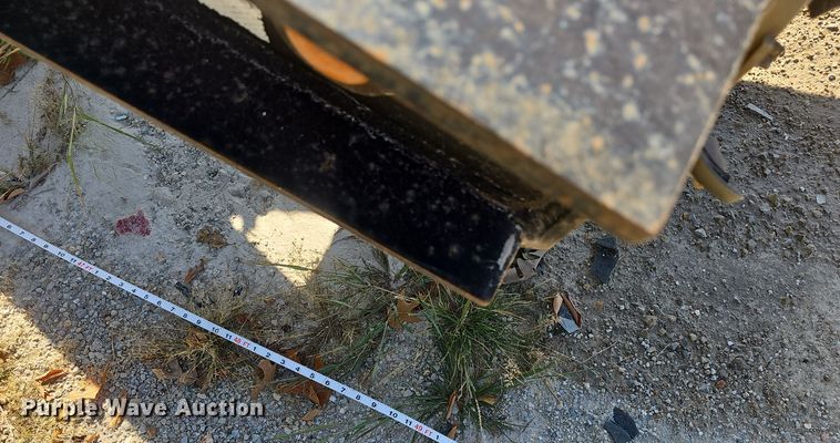 image for item EK0850 2002 CMI Load King 553 SS lowboy equipment trailer