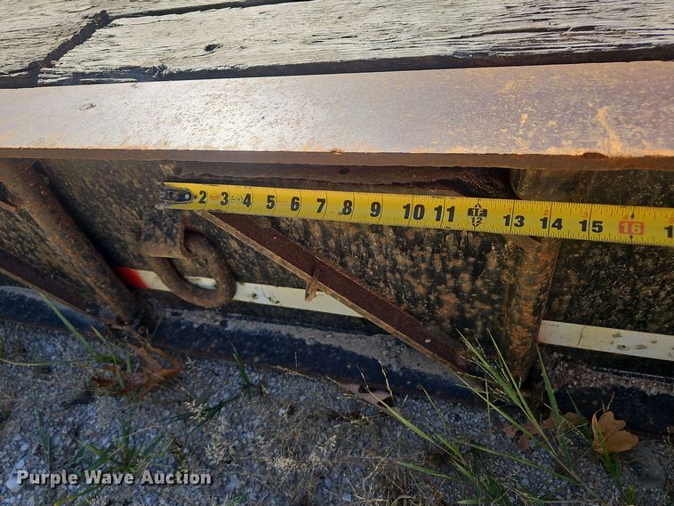 image for item EK0850 2002 CMI Load King 553 SS lowboy equipment trailer