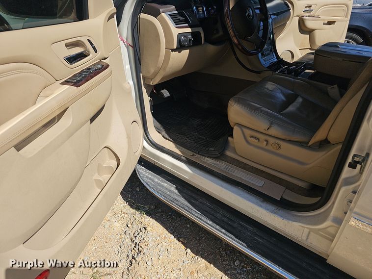 image for item EK0865 2010 Cadillac  Escalade SUV