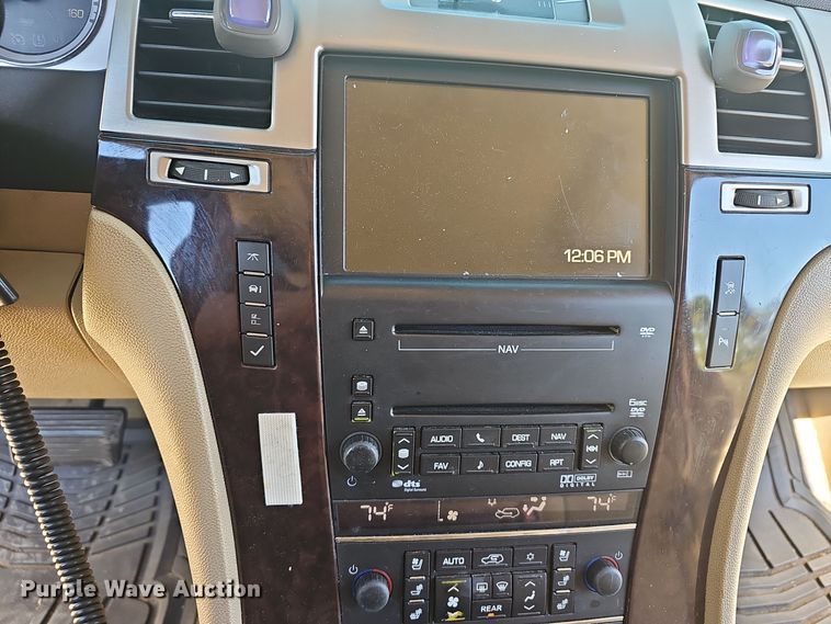 image for item EK0865 2010 Cadillac  Escalade SUV