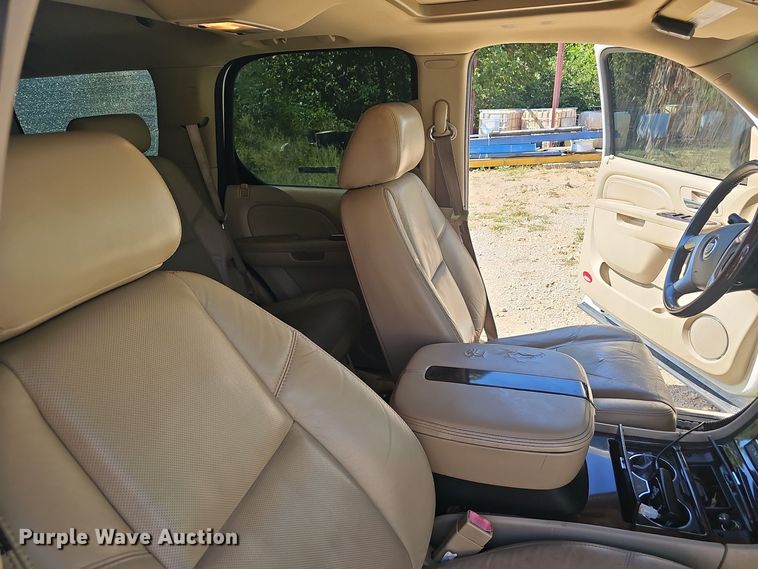 image for item EK0865 2010 Cadillac  Escalade SUV