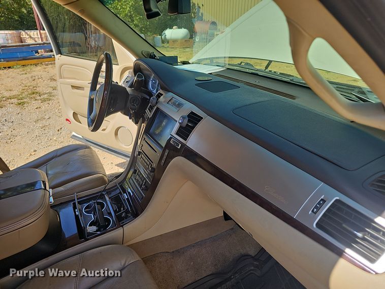 image for item EK0865 2010 Cadillac  Escalade SUV