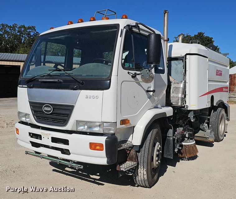 image for item EK0868 2008 UD Elgin 3300 street sweeper truck