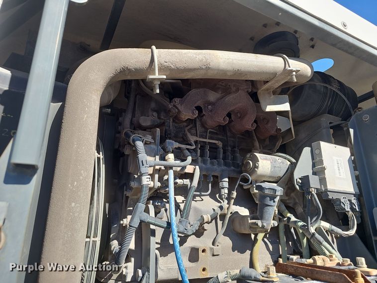 image for item EK0868 2008 UD Elgin 3300 street sweeper truck