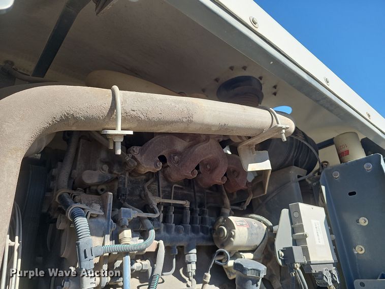 image for item EK0868 2008 UD Elgin 3300 street sweeper truck