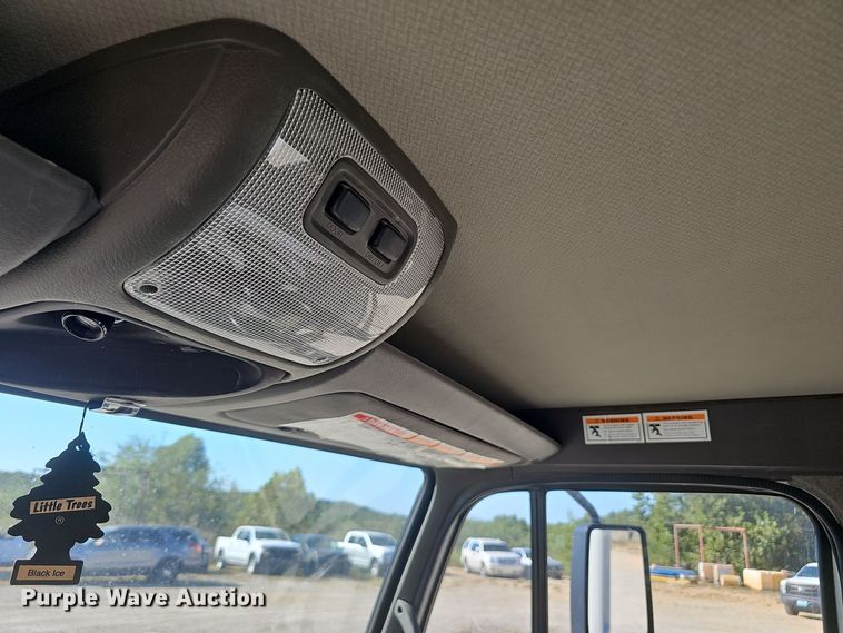 image for item EK0868 2008 UD Elgin 3300 street sweeper truck