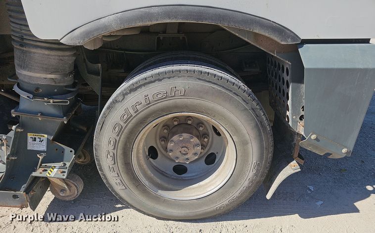 image for item EK0868 2008 UD Elgin 3300 street sweeper truck