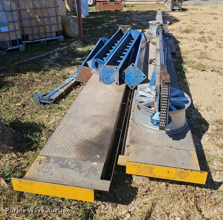 image for item EK0871 Ben Pearson 12-4 MR automotive lift