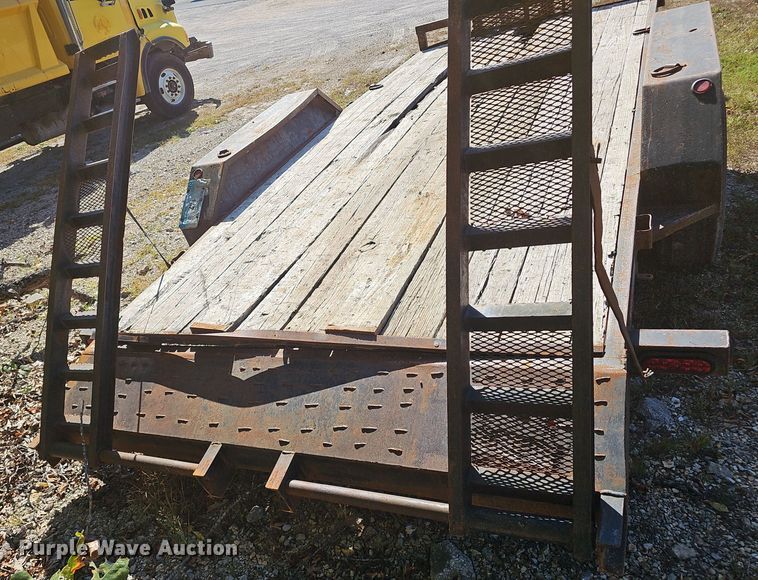 image for item EK0873 2005 Rice Trailer equipment trailer