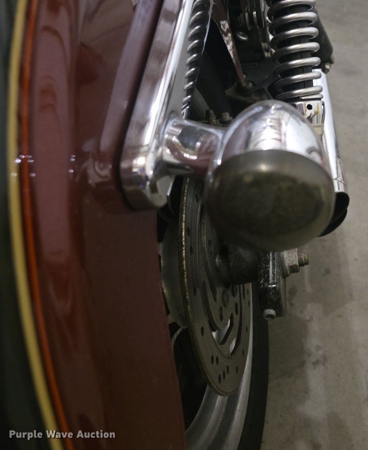 image for item EK2259 2007 Harley Davidson  Dyna low rider motorcycle