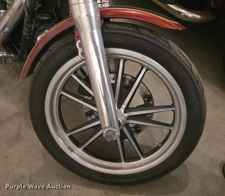 image for item EK2259 2007 Harley Davidson  Dyna low rider motorcycle