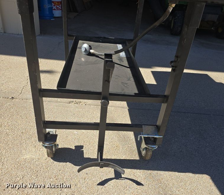 image for item EK2299 2017 Blackstone  1554 griddle