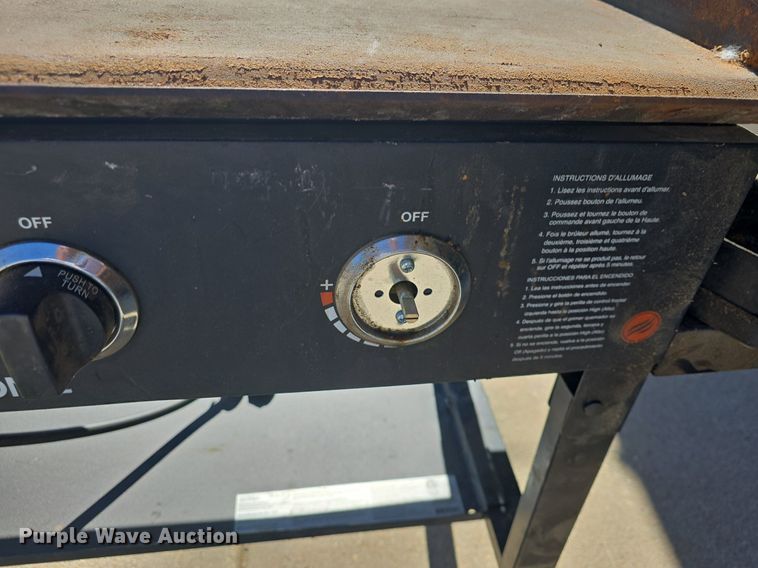 image for item EK2299 2017 Blackstone  1554 griddle