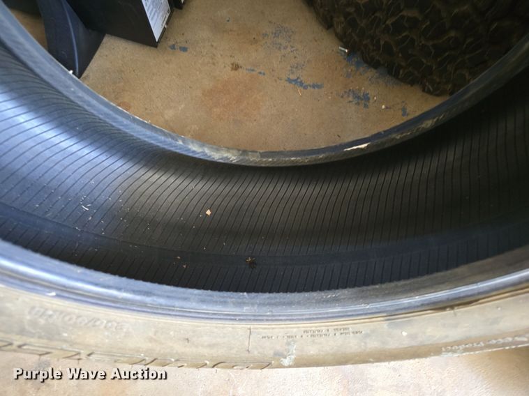 image for item EK2300 (5) tires