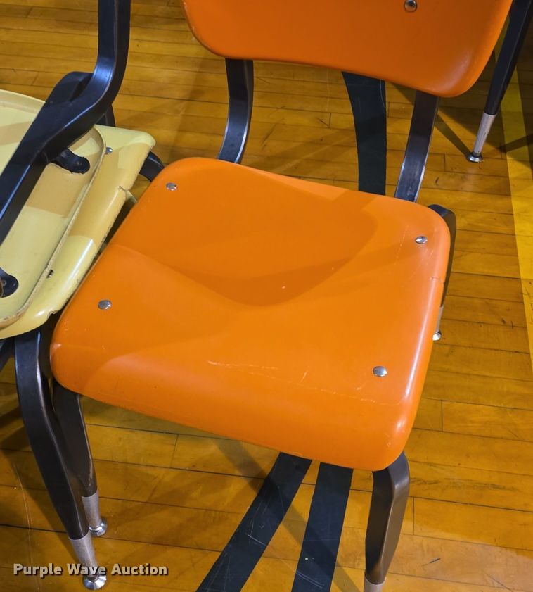 image for item EK2309 Approximately 30 chairs 