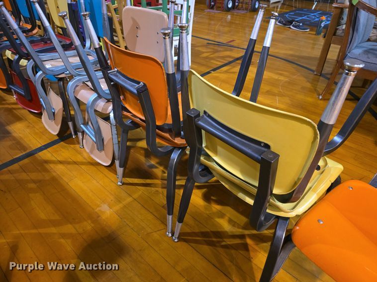 image for item EK2309 Approximately 30 chairs 