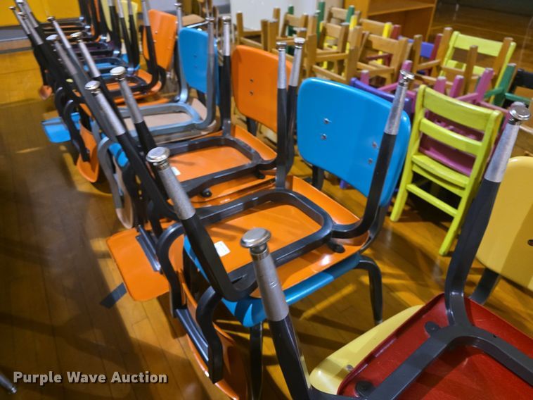 image for item EK2309 Approximately 30 chairs 