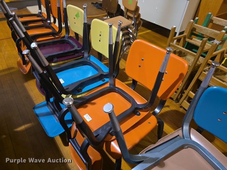 image for item EK2309 Approximately 30 chairs 