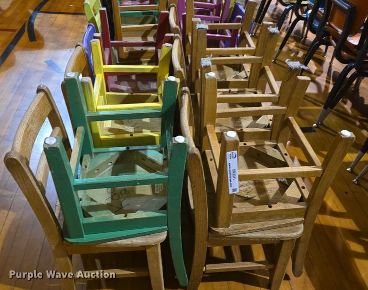 image for item EK2311 Approximately 33 chairs 