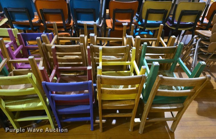 image for item EK2311 Approximately 33 chairs 