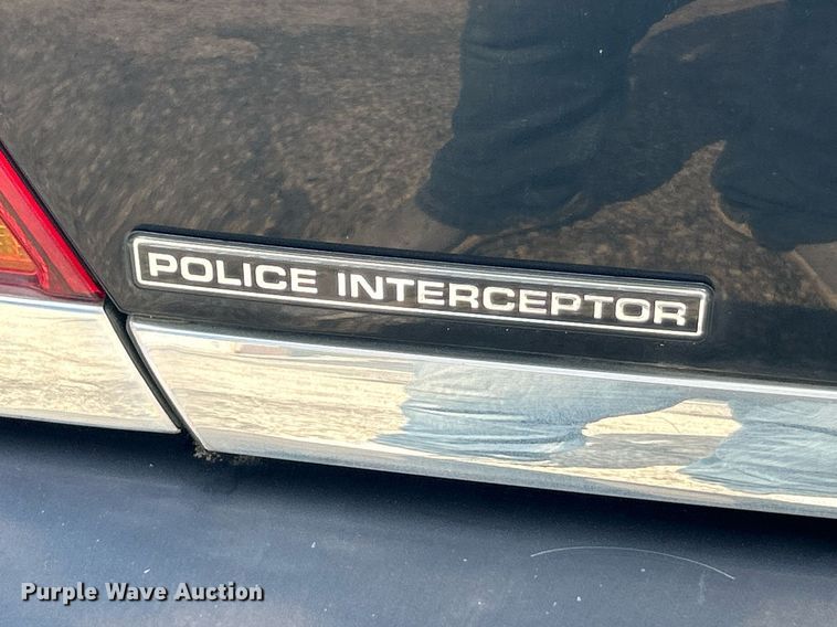 image for item EK3432 1999 Ford Crown Victoria Police Interceptor  
