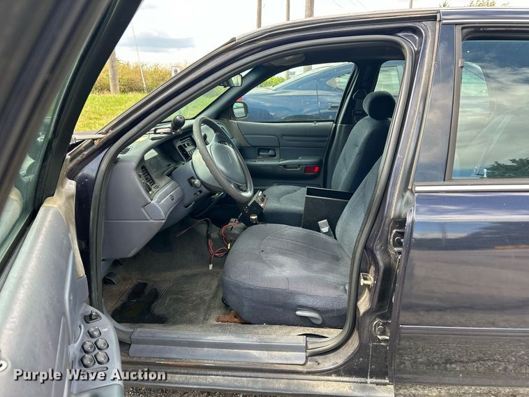 image for item EK3432 1999 Ford Crown Victoria Police Interceptor  