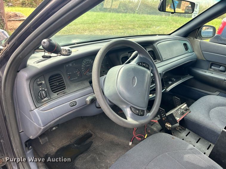 image for item EK3432 1999 Ford Crown Victoria Police Interceptor  