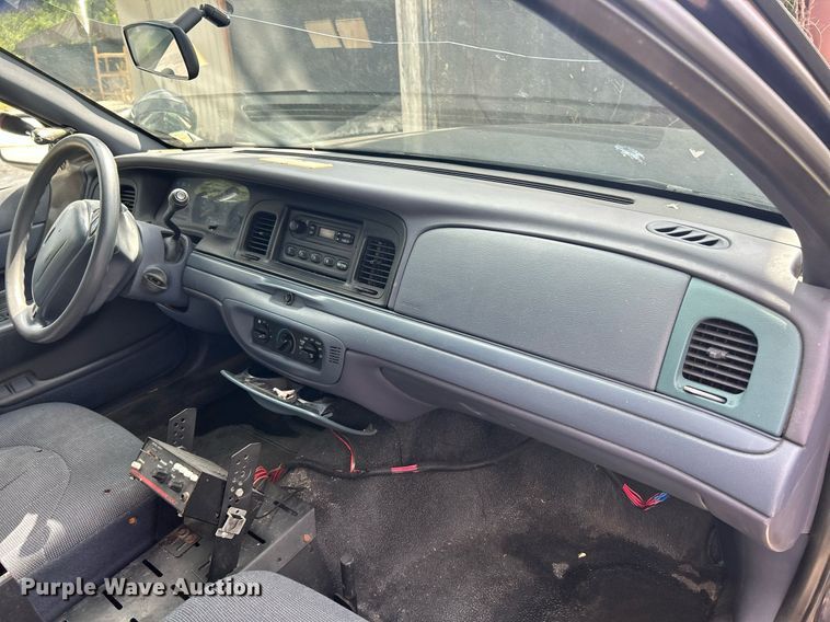 image for item EK3432 1999 Ford Crown Victoria Police Interceptor  
