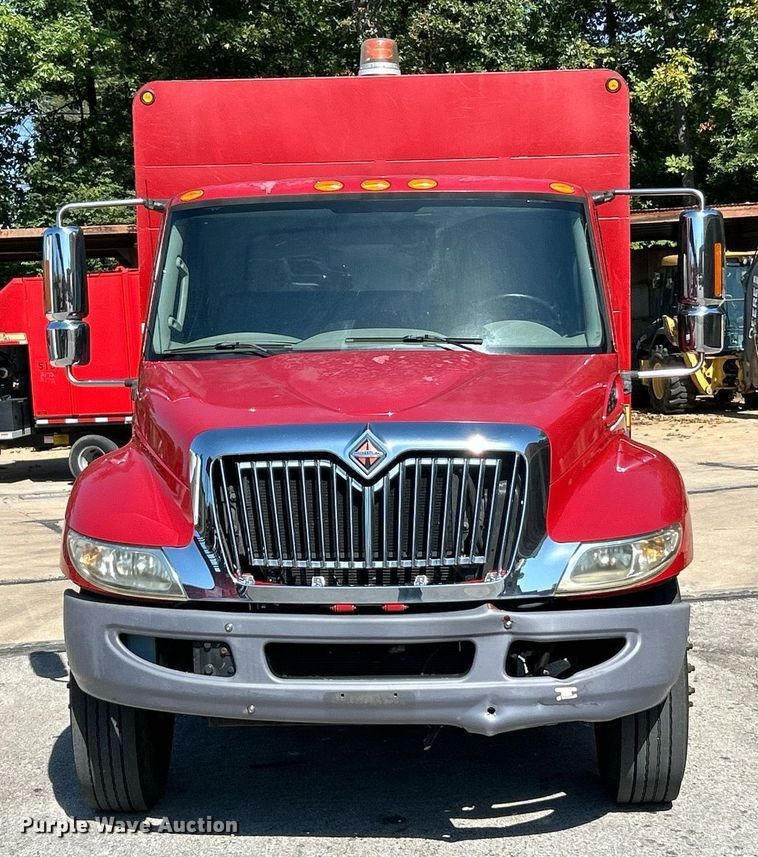 image for item EK3437 2012 International  DuraStar 4300 chipper truck