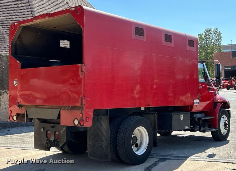 image for item EK3437 2012 International  DuraStar 4300 chipper truck