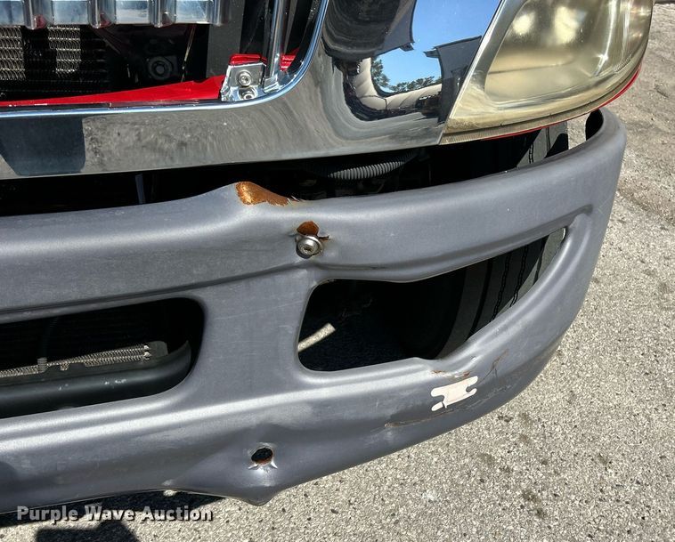 image for item EK3437 2012 International  DuraStar 4300 chipper truck