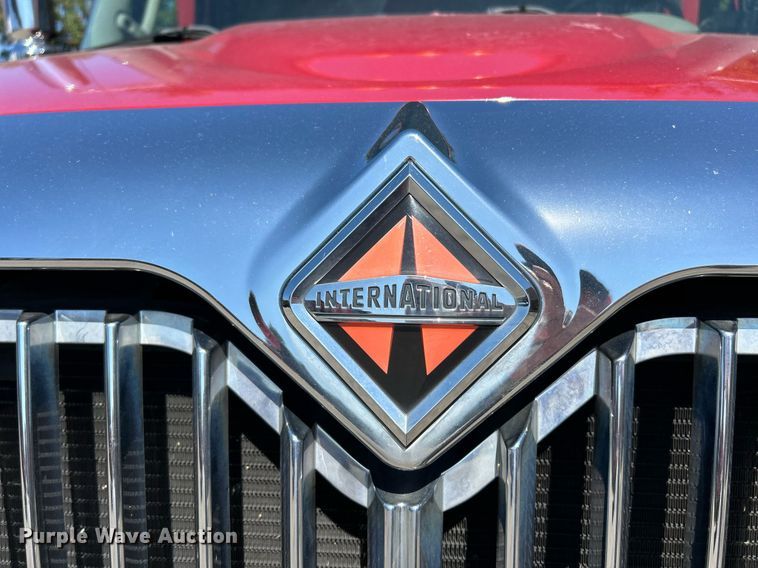 image for item EK3437 2012 International  DuraStar 4300 chipper truck