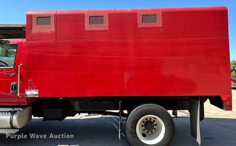 image for item EK3437 2012 International  DuraStar 4300 chipper truck