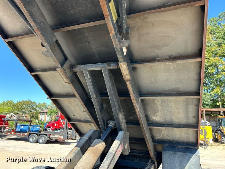 image for item EK3437 2012 International  DuraStar 4300 chipper truck