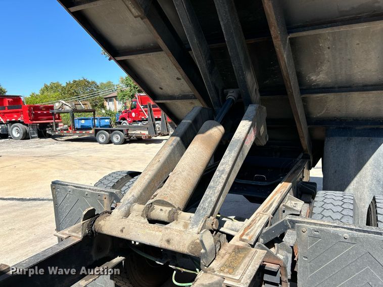 image for item EK3437 2012 International  DuraStar 4300 chipper truck