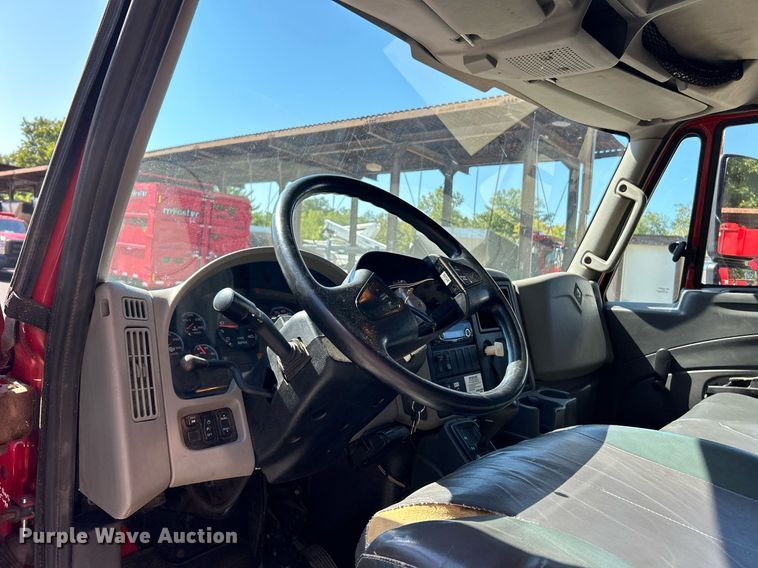 image for item EK3437 2012 International  DuraStar 4300 chipper truck