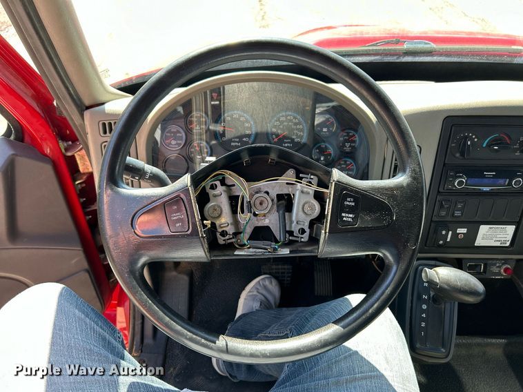 image for item EK3437 2012 International  DuraStar 4300 chipper truck