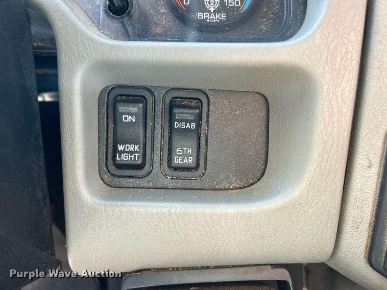 image for item EK3437 2012 International  DuraStar 4300 chipper truck