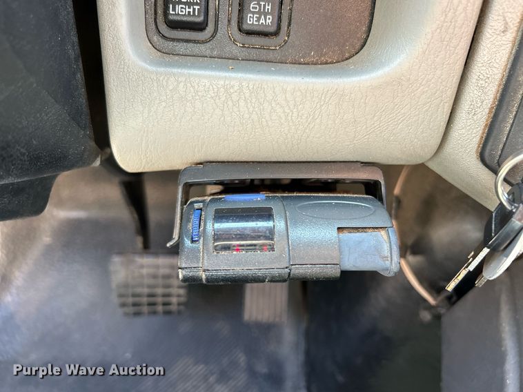 image for item EK3437 2012 International  DuraStar 4300 chipper truck