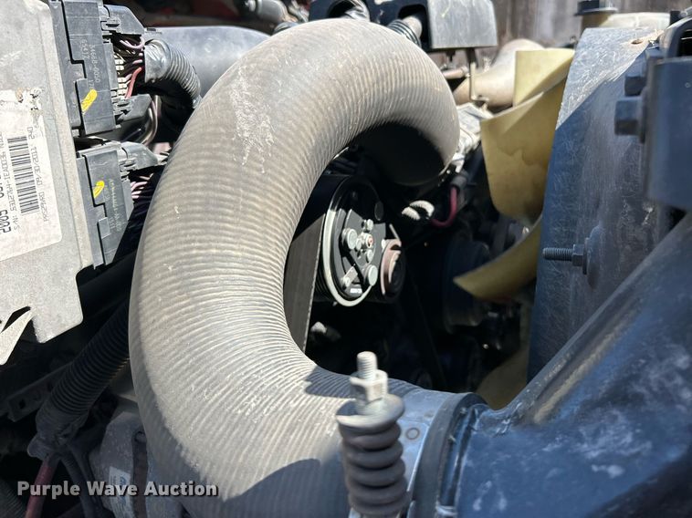 image for item EK3437 2012 International  DuraStar 4300 chipper truck