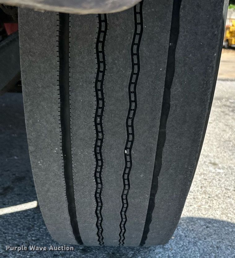 image for item EK3437 2012 International  DuraStar 4300 chipper truck