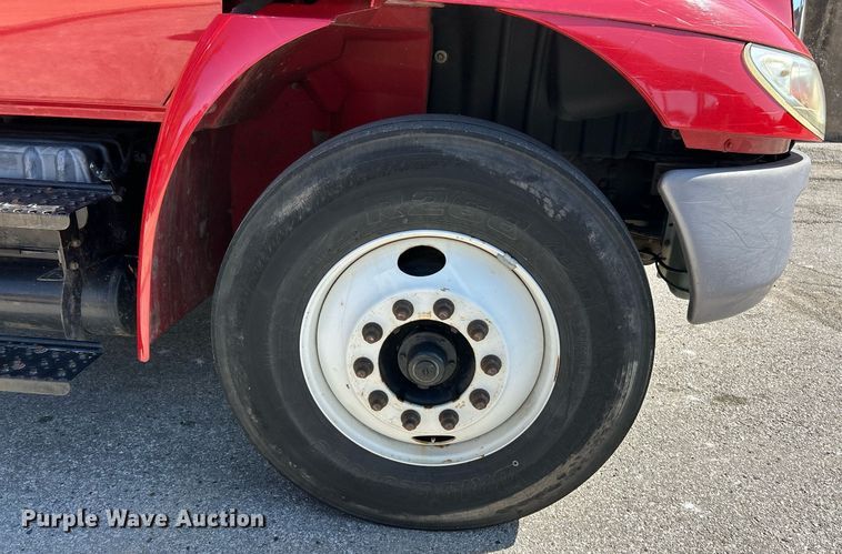 image for item EK3437 2012 International  DuraStar 4300 chipper truck