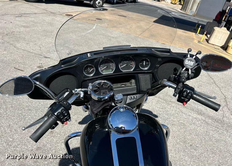 image for item EK3438 2015 Harley Davidson  Electra Glide Police motorcycle