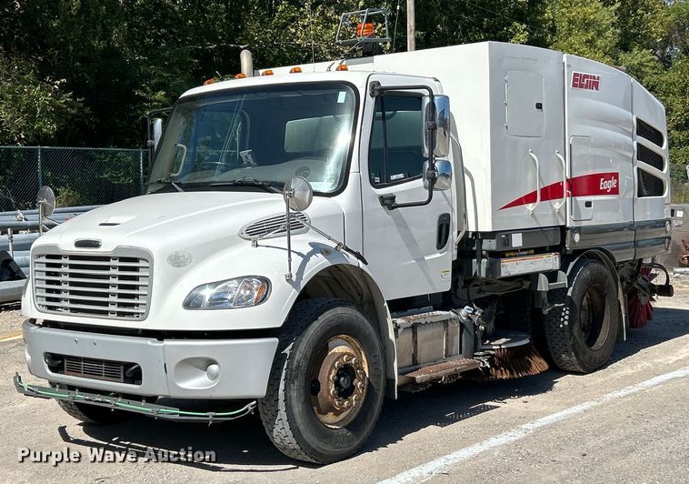 image for item EK3452 2015 Freightliner Business Class M2 street sweeper