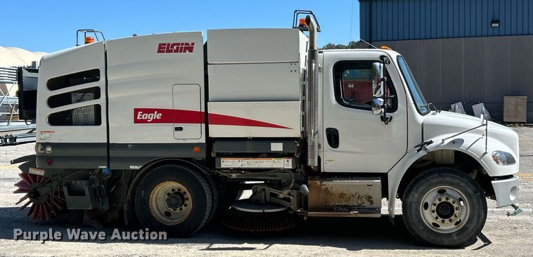 image for item EK3452 2015 Freightliner Business Class M2 street sweeper
