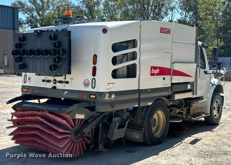 image for item EK3452 2015 Freightliner Business Class M2 street sweeper