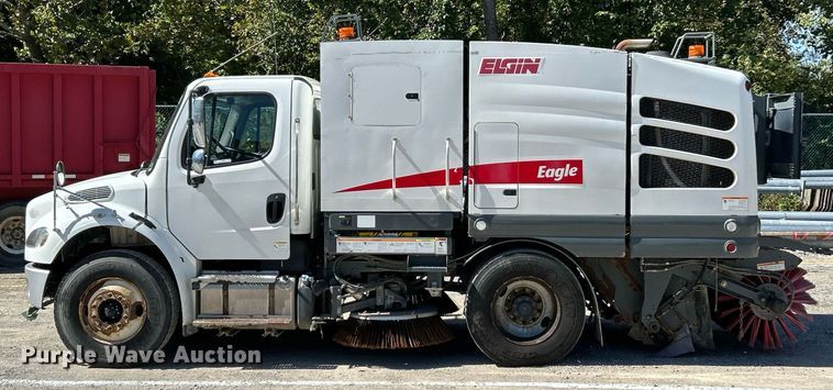 image for item EK3452 2015 Freightliner Business Class M2 street sweeper