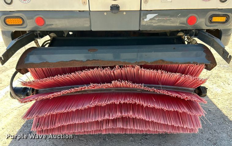 image for item EK3452 2015 Freightliner Business Class M2 street sweeper